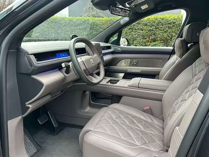 Фото 9 - Nio ES8