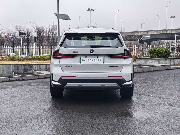 Фото 6 - BMW iX1