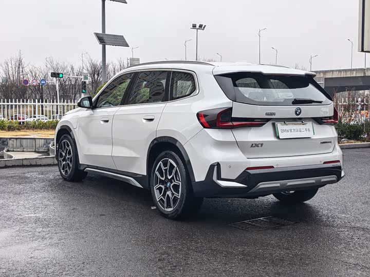 Фото 7 - BMW iX1