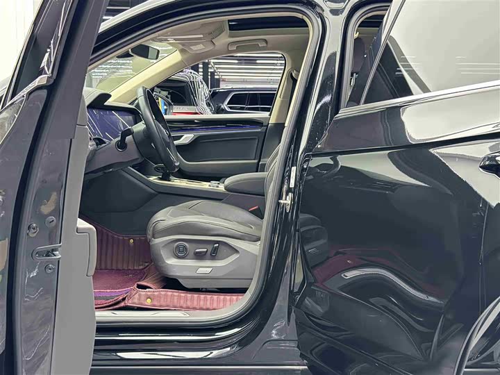 Фото 6 - Volkswagen Touareg