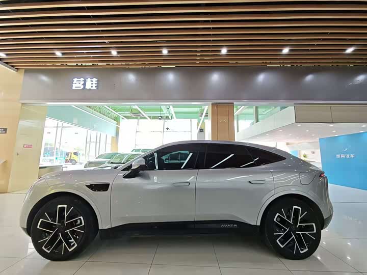 Фото 3 - Avatr 11