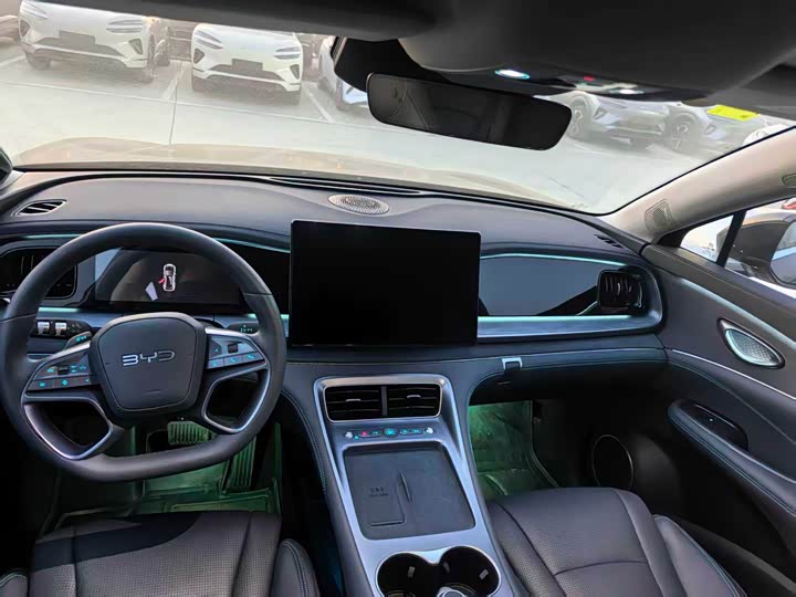 Фото 6 - BYD Sea Lion 07 DM-i Hybrid