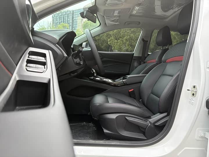 Фото 4 - MG Motor 5