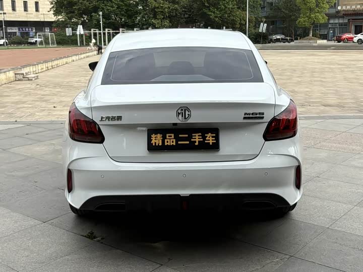 Фото 8 - MG Motor 5