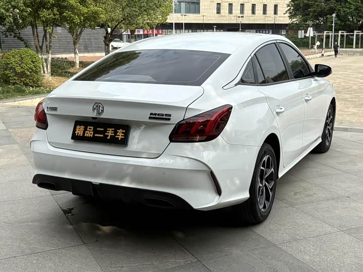 Фото 9 - MG Motor 5