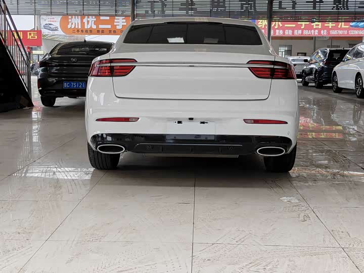 Фото 6 - Geely Preface