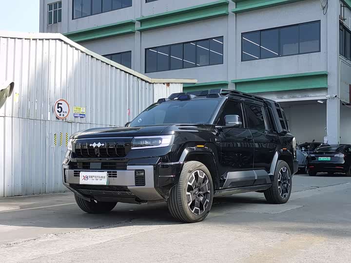 Фото 1 - BYD FangChengBao Leopard 8