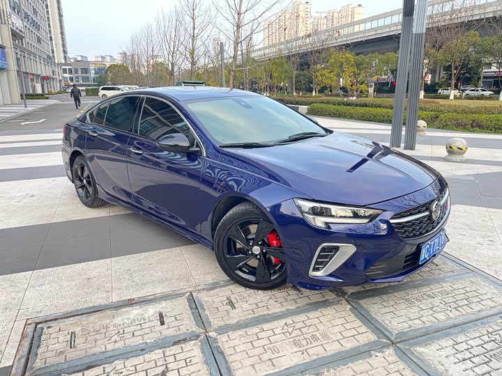 Фото 2 - Buick Regal