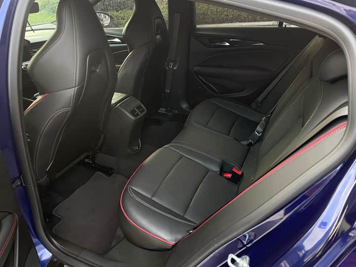 Фото 4 - Buick Regal