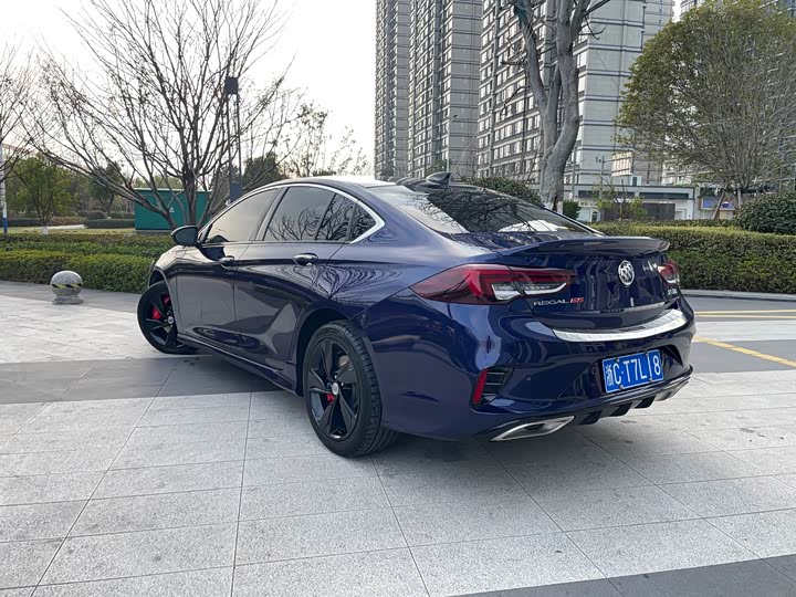 Фото 8 - Buick Regal