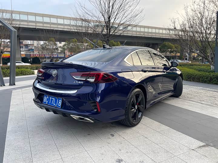 Фото 9 - Buick Regal