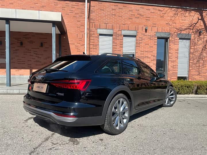 Фото 4 - Audi A6