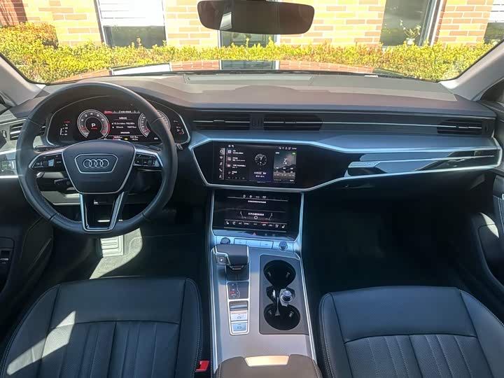 Фото 9 - Audi A6