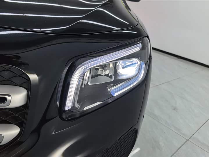 Фото 5 - Mercedes-Benz GLB-Class