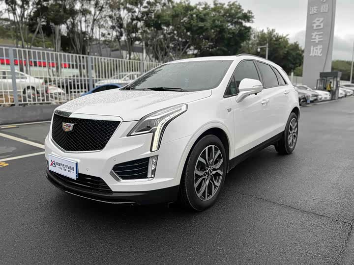 Фото 1 - Cadillac XT5