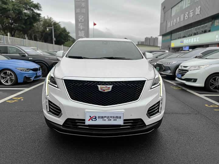 Фото 2 - Cadillac XT5