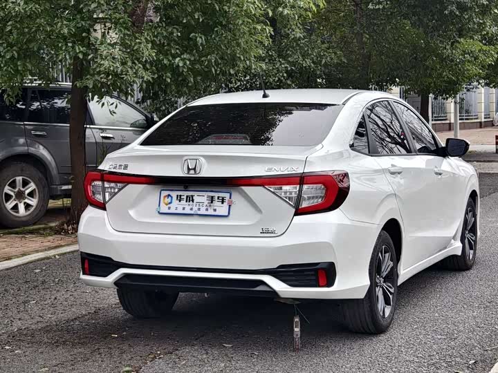 Фото 6 - Honda Envix