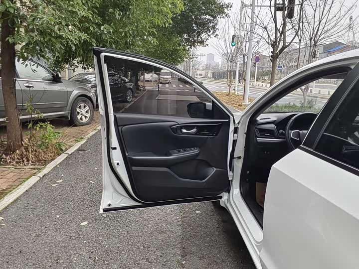 Фото 9 - Honda Envix