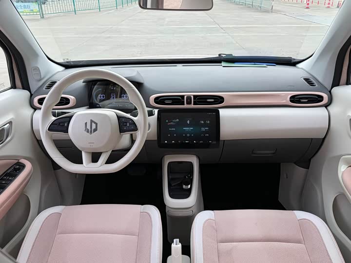 Photo 7 - Leapmotor T03