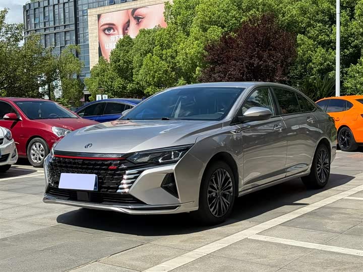 Фото 1 - Dongfeng Aeolus Yixuan Max