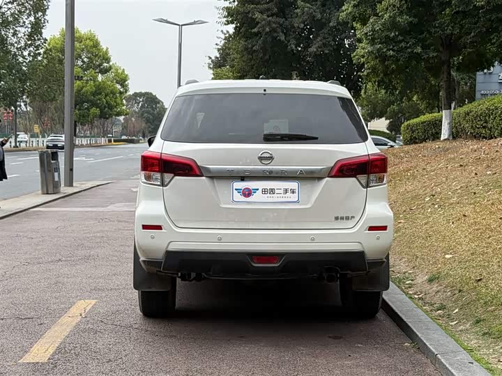 Фото 5 - Nissan Terra