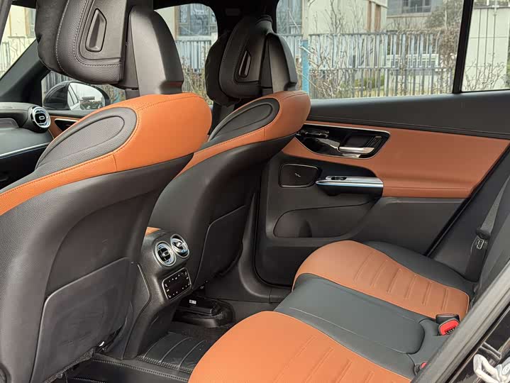 Фото 5 - Mercedes-Benz GLC-Class