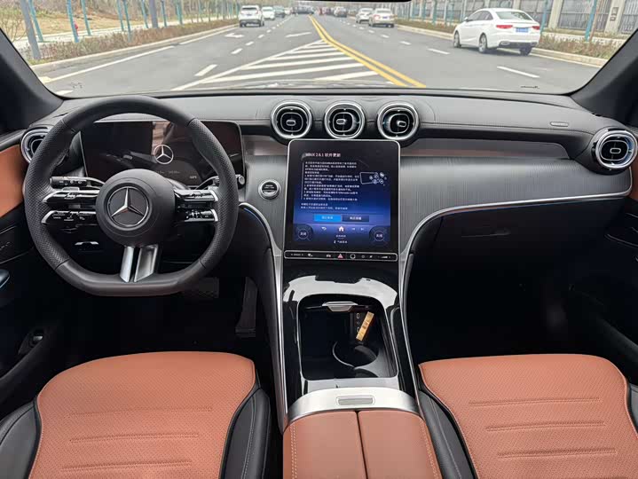 Фото 6 - Mercedes-Benz GLC-Class