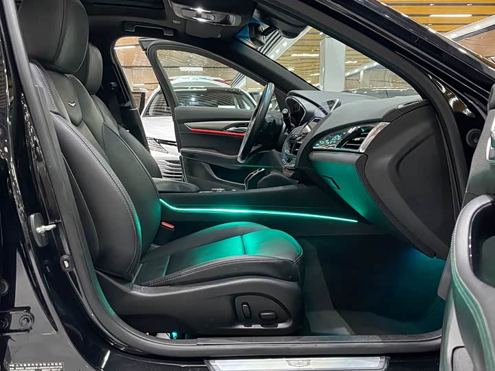 Photo 4 - Cadillac CT5