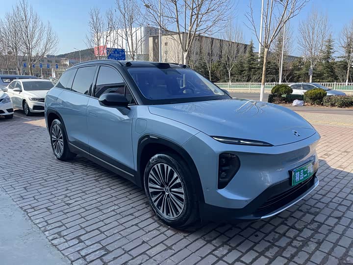 Photo 3 - Nio ES7