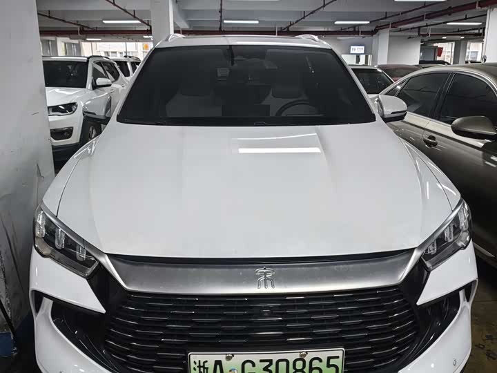 Photo 2 - BYD Song Pro Hybrid