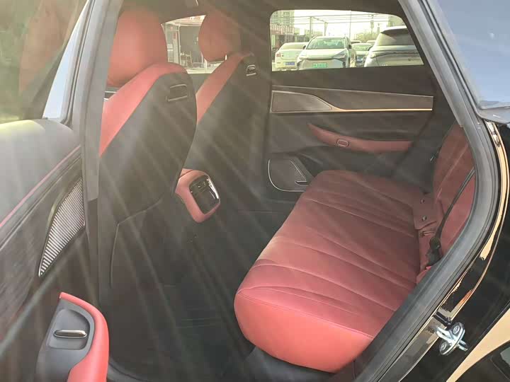 Photo 6 - Exeed Sterra ES