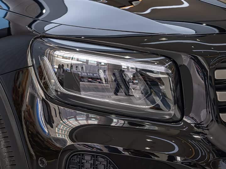 Mercedes-Benz GLB-Class 2024 2024款 改款 GLB 220 时尚型