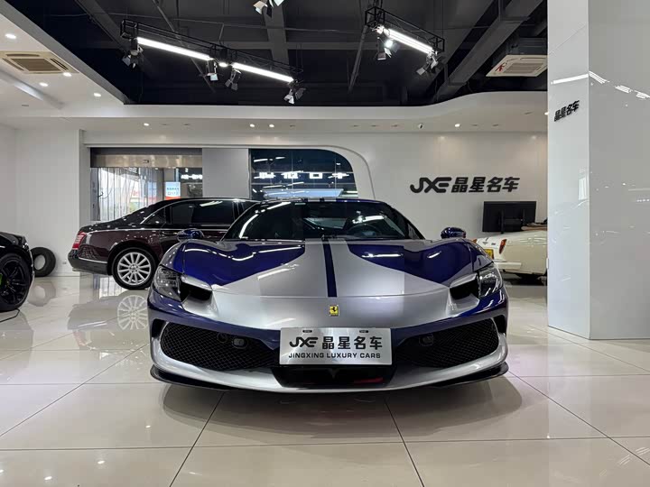 Фото 2 - Ferrari 296