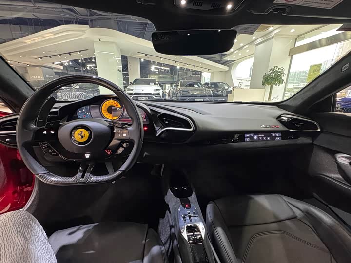 Фото 7 - Ferrari 296