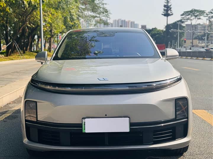 Фото 2 - LiXiang L7