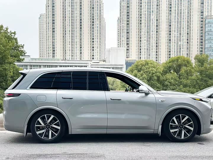 Фото 7 - LiXiang L8