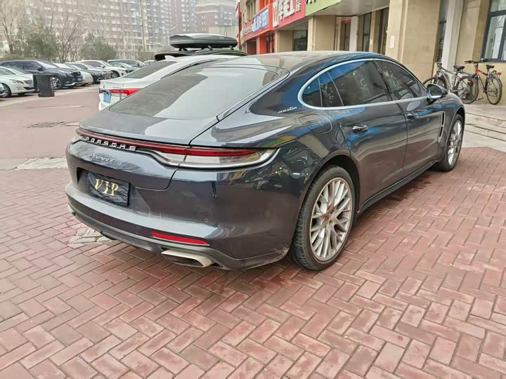 Фото 5 - Porsche Panamera