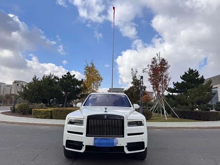Фото 2 - Rolls-Royce Cullinan