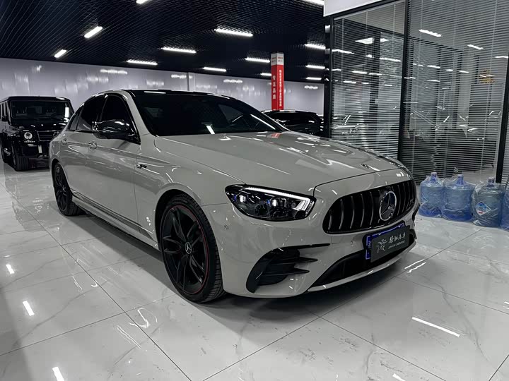 Photo 3 - Mercedes-Benz E-Class AMG