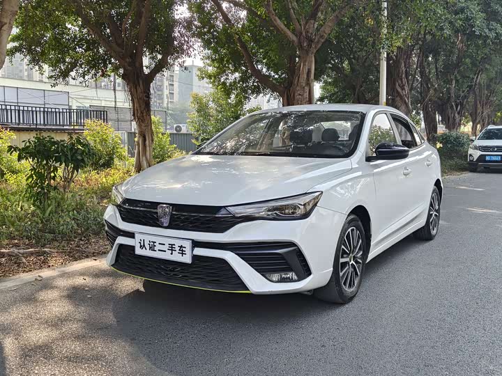 Фото 1 - Roewe i5