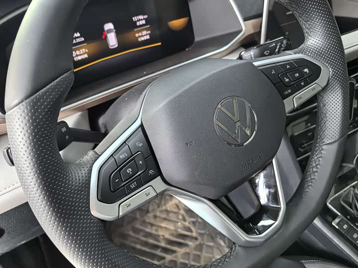 Фото 5 - Volkswagen Tharu