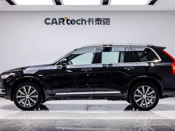 Фото 3 - Volvo XC90