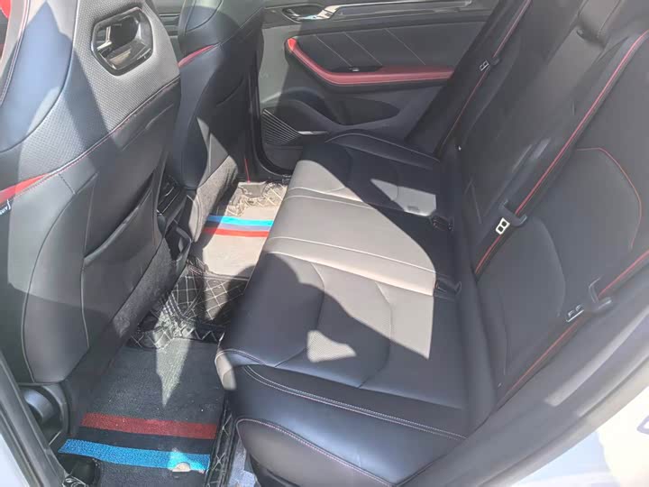 Фото 6 - Geely Emgrand GS