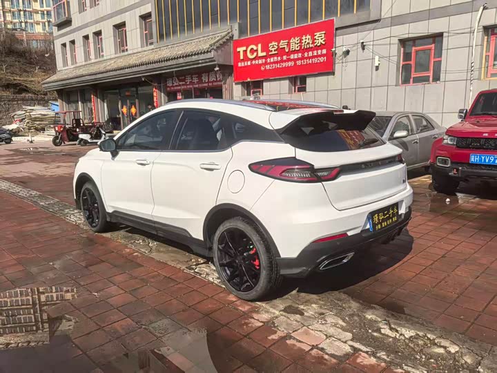 Фото 7 - Geely Emgrand GS