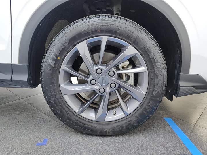 Фото 6 - Geely Coolray