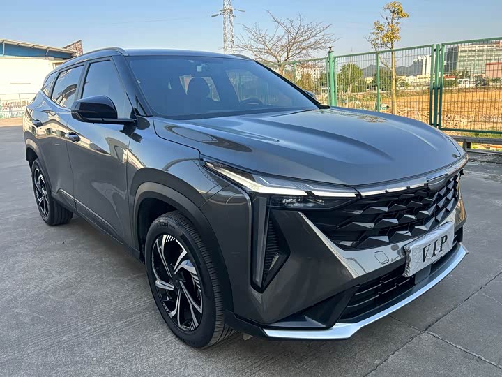 Фото 3 - Geely Atlas