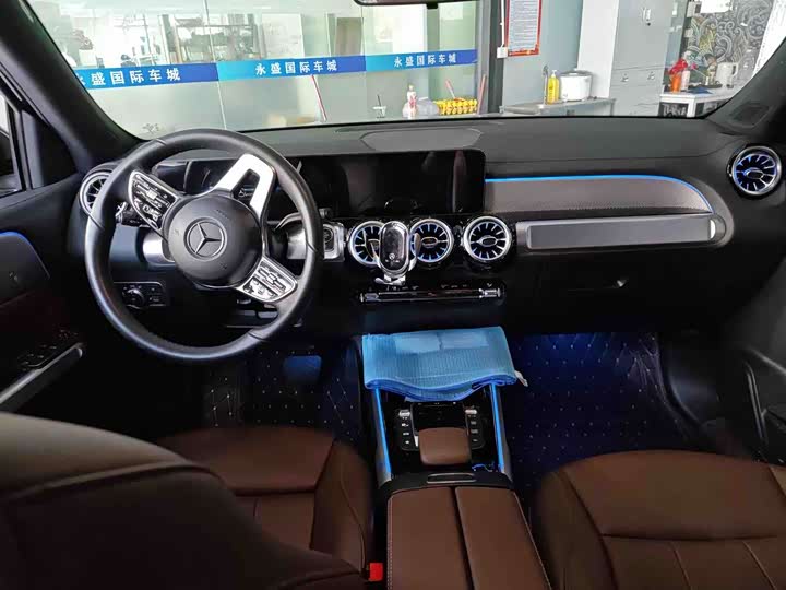 Фото 3 - Mercedes-Benz GLB-Class