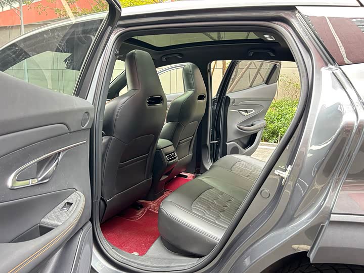 Фото 6 - Changan UNI-T