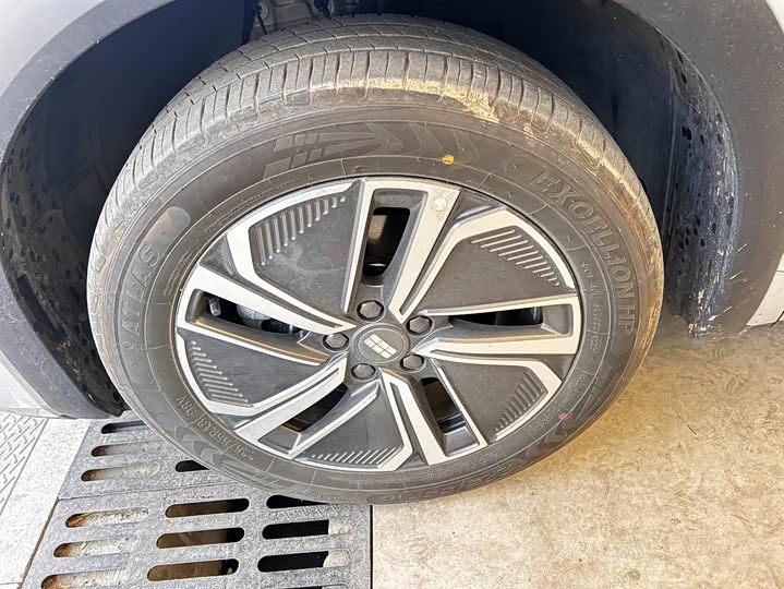 Фото 4 - Geely Galaxy Starship 7