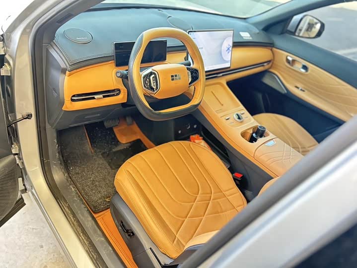 Фото 9 - Geely Galaxy Starship 7